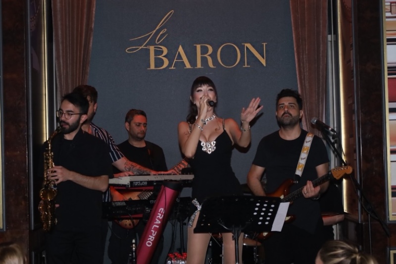 Ece Gürsel�den Le Baron Sahnesinde Yeni �maj   